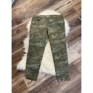LOFT Green Camouflage Cropped Pants